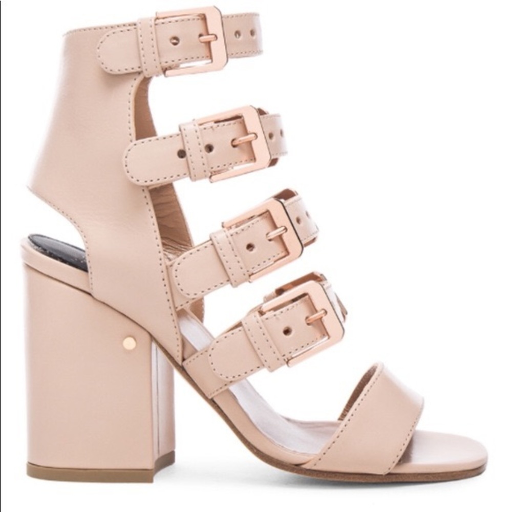 Gently used Laurence decade art kloe sandals